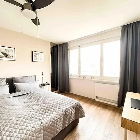 Luxuriöses Zwei - Raum - Apartment, Netflix/Prime