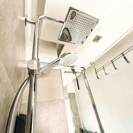 Gasthof Luxuriöses Zwei - Raum - Apartment, Netflix/Prime Leipzig