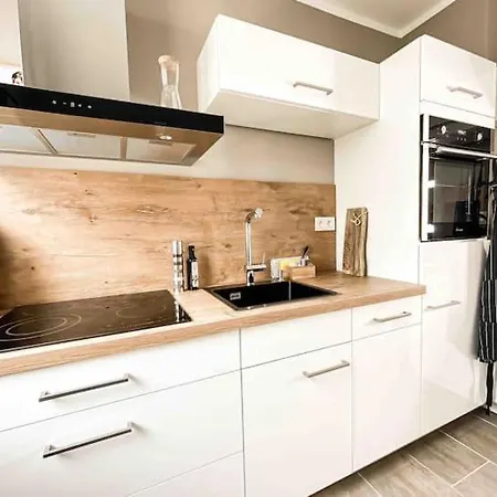 Gasthof Luxuriöses Zwei - Raum - Apartment, Netflix/Prime Leipzig
